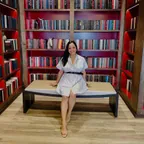 Nelly Lara Cruz — professional business portrait, Senior Financial Associate